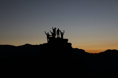 natalie-pedigo-wJK9eTiEZHY-unsplash group